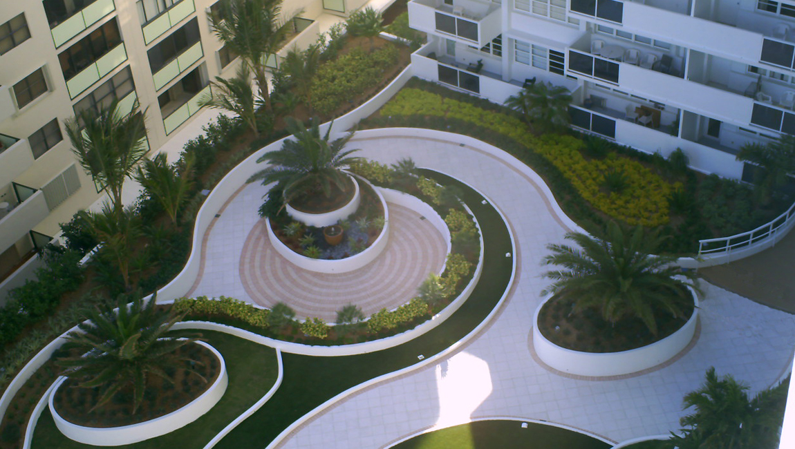 Decoplage Condominium – Miami Beach, Florida