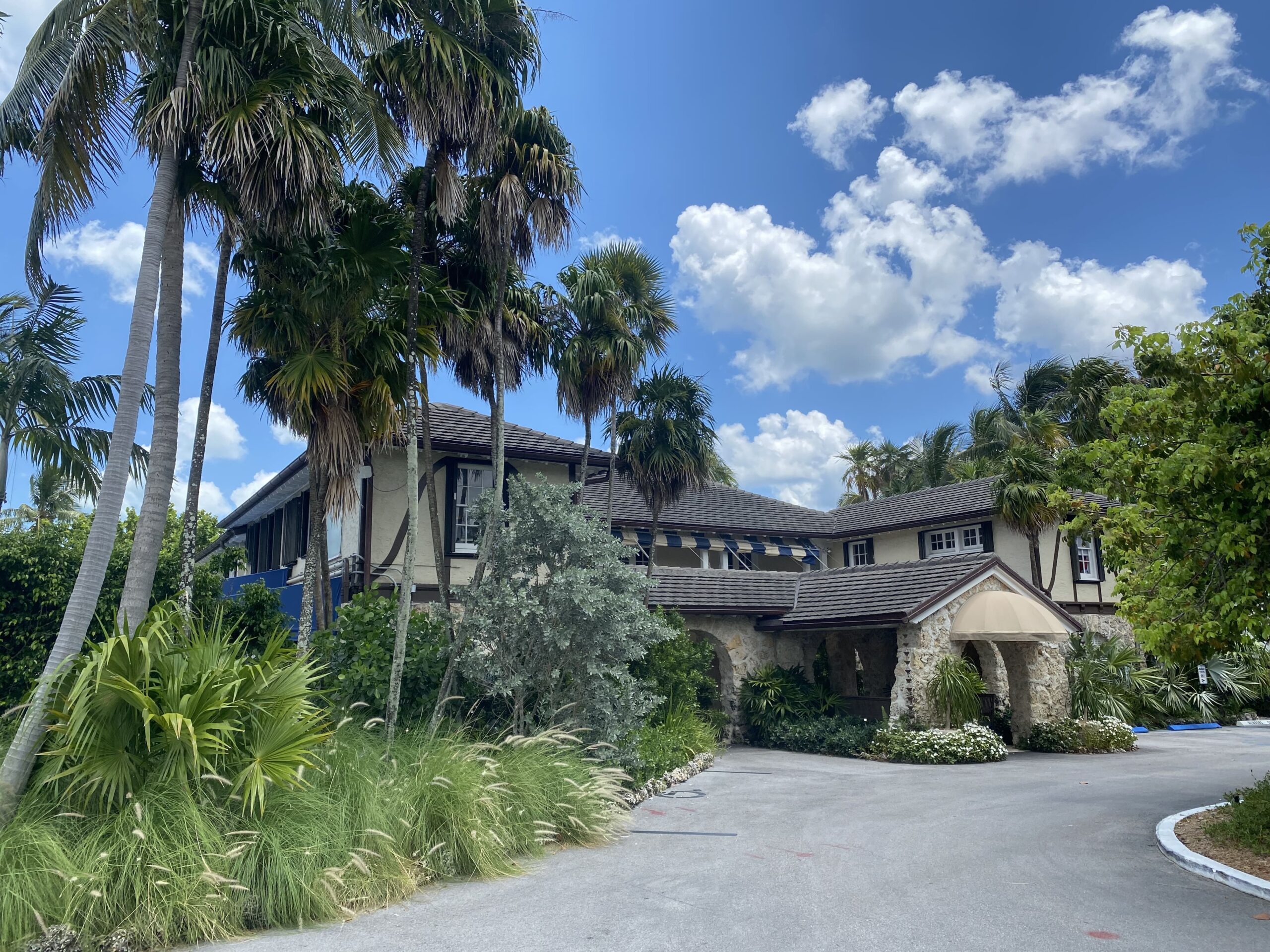 Biscayne Bay Yacht Club – Coconut Grove, Florida